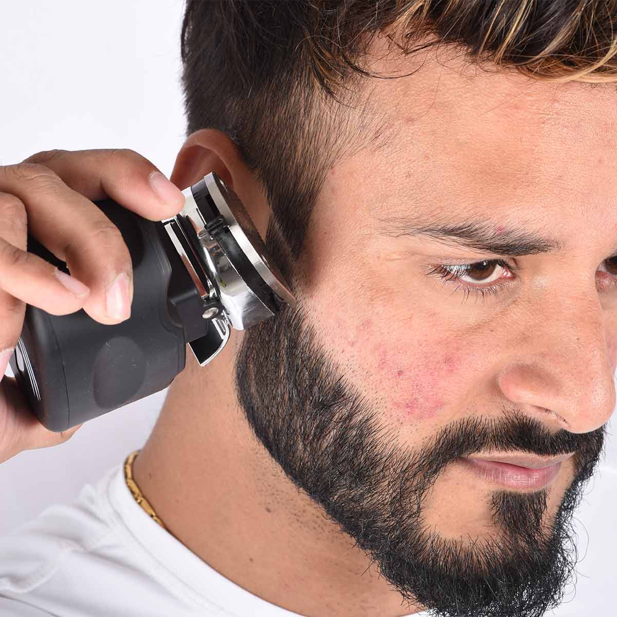 Beast Clipper PRO | Electric Hair Clipper for Head, Beard, and Mustache | 8 Comb attachments included - Image 10