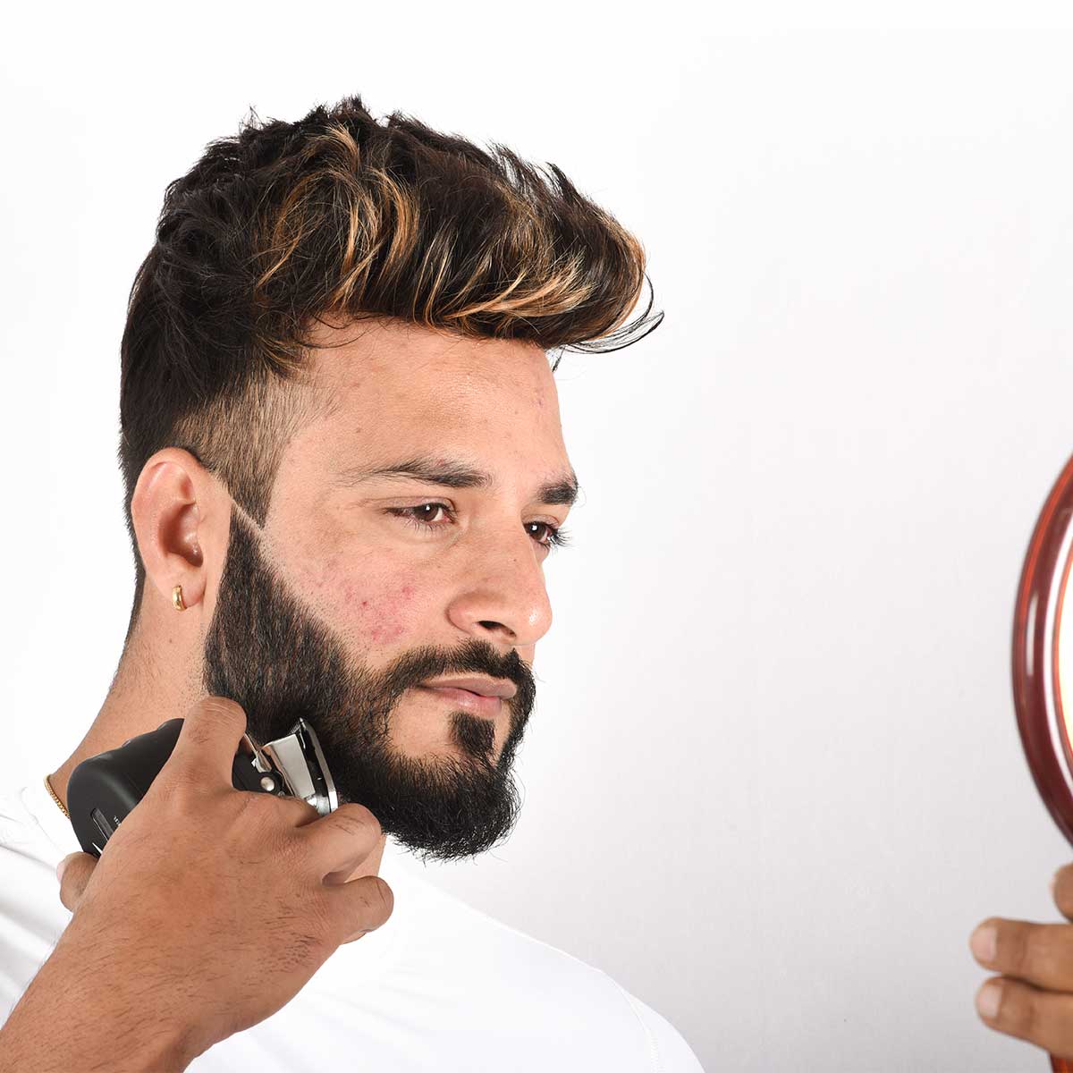 Beast Clipper PRO | Electric Hair Clipper for Head, Beard, and Mustache | 8 Comb attachments included - Image 9